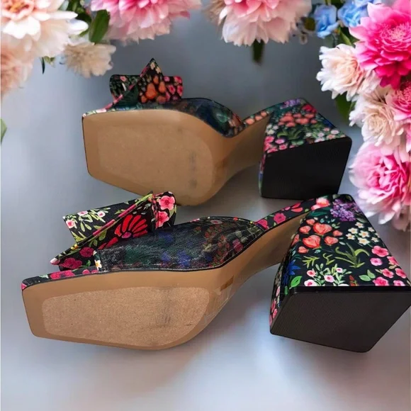 Betsey Johnson NWOT Floral Bow Platform Mule Heels Size 7.5 Statement Shoes - Picture 8 of 8